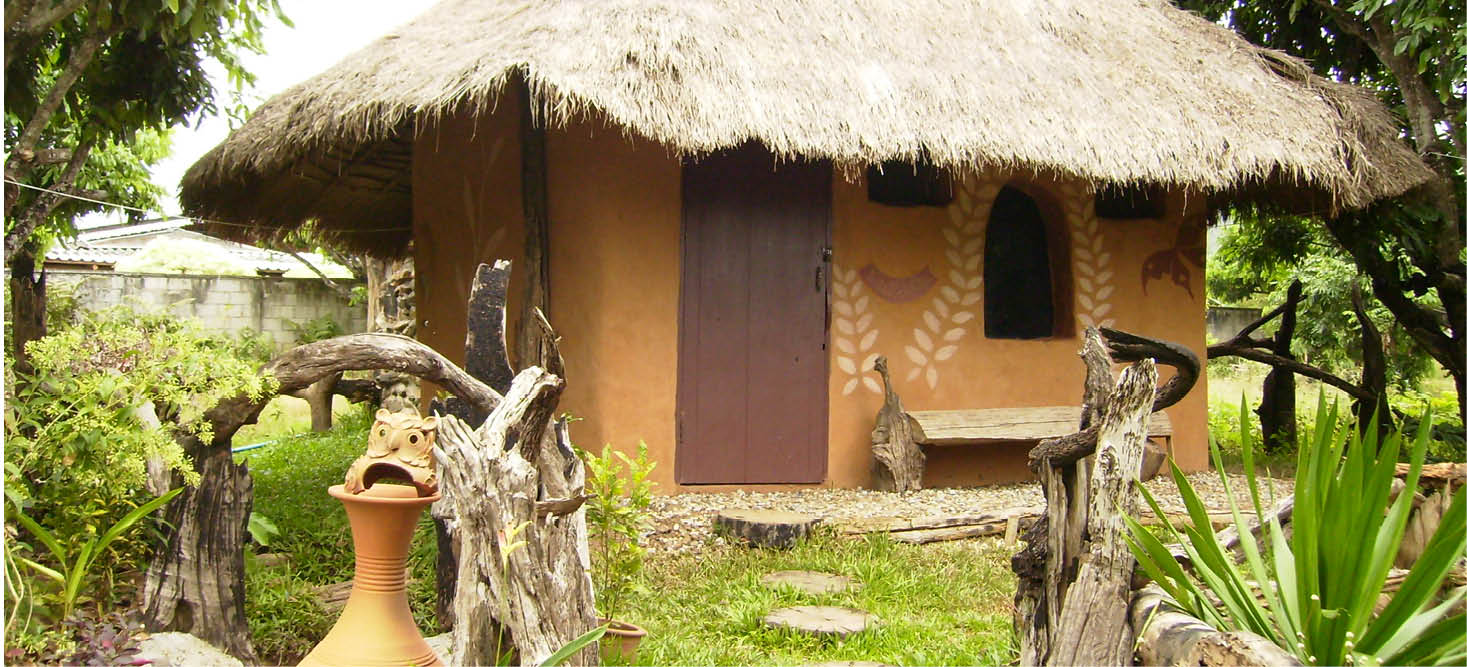 Earth Home - Maejo Baandin